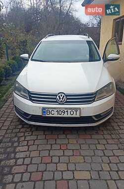 Універсал Volkswagen Passat 2011 в Львові