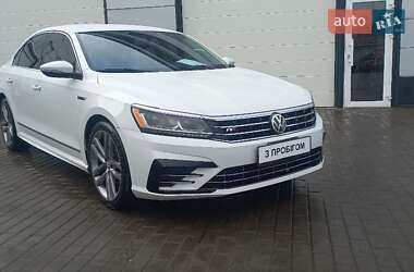 Седан Volkswagen Passat 2017 в Черкассах