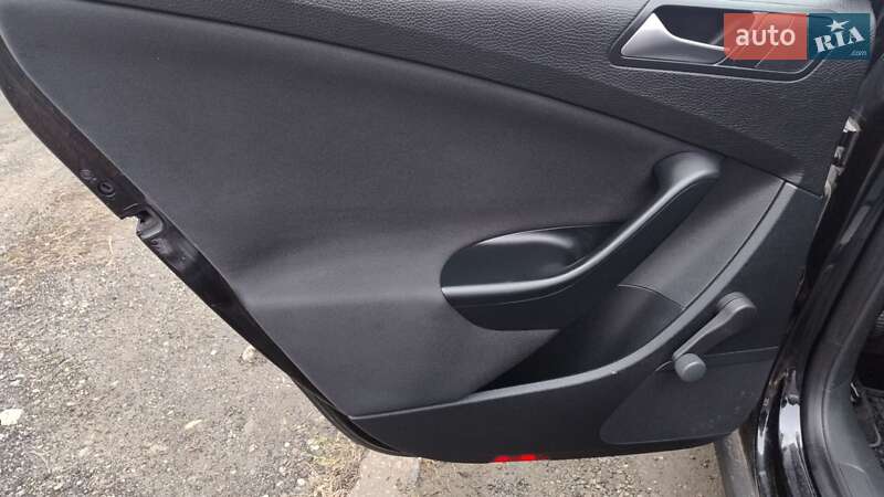 Универсал Volkswagen Passat 2010 в Днепре фото 15 Универсал Volkswagen Passat 2010 в Днепре