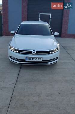 Седан Volkswagen Passat 2015 в Подільську