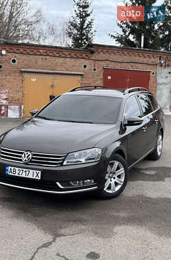 Універсал Volkswagen Passat 2014 в Вінниці