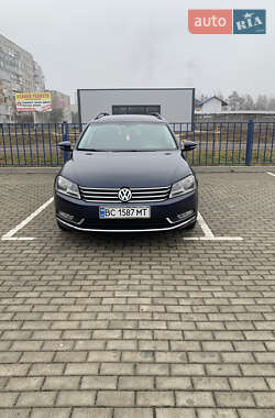 Універсал Volkswagen Passat 2012 в Червонограді