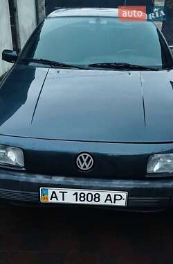 Седан Volkswagen Passat 1993 в Тлумачі