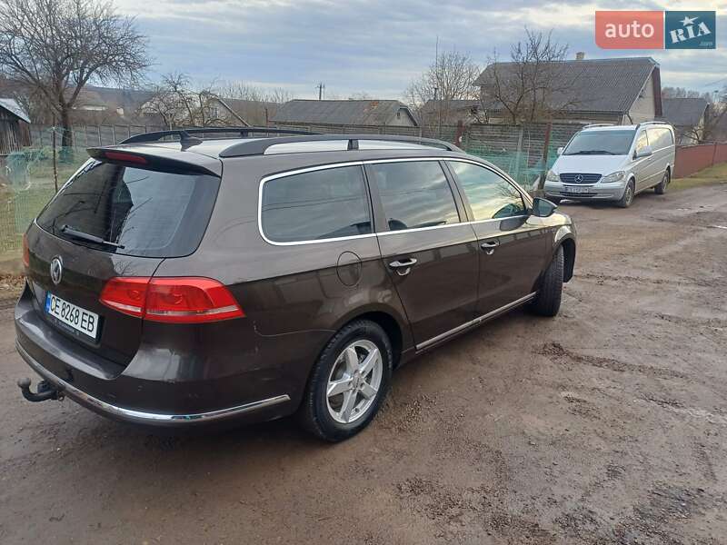 Универсал Volkswagen Passat 2012 в Кицмани