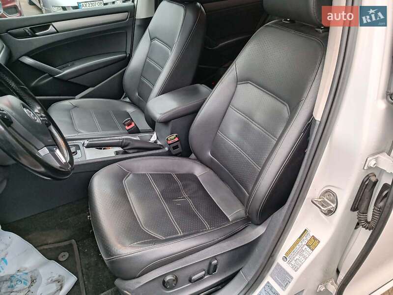 Седан Volkswagen Passat 2015 в Харькове