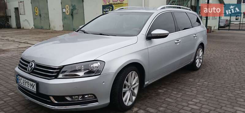 Универсал Volkswagen Passat 2013 в Старом Самборе