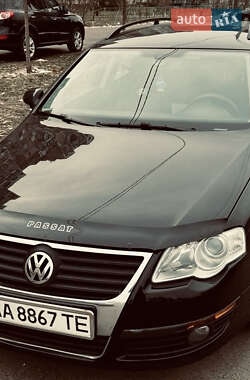 Універсал Volkswagen Passat 2009 в Києві