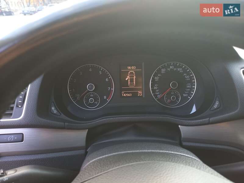 Седан Volkswagen Passat 2015 в Одессе