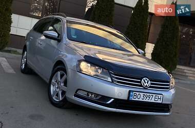 Універсал Volkswagen Passat 2012 в Дніпрі