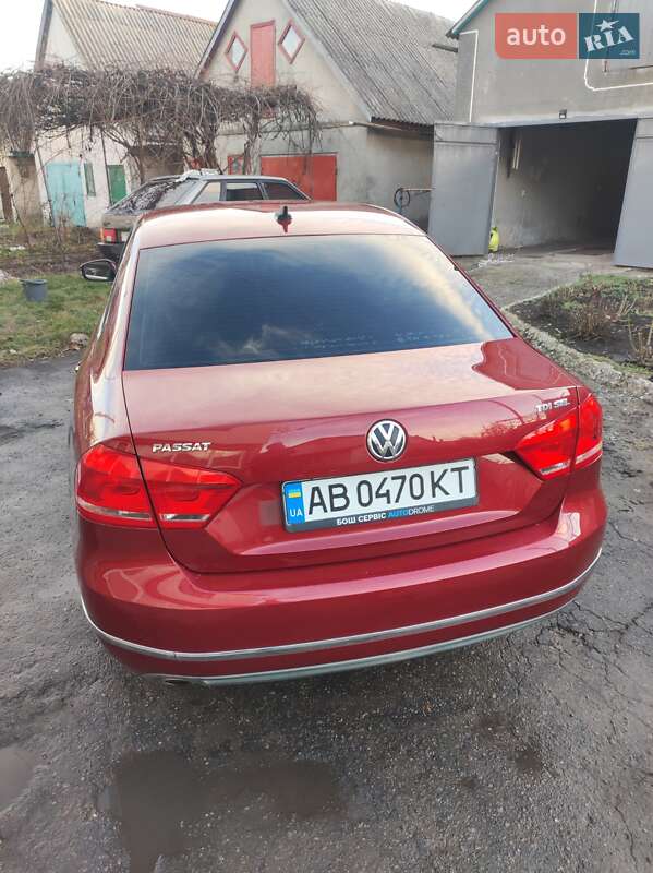 Седан Volkswagen Passat 2014 в Жашкове