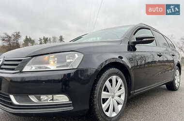 Универсал Volkswagen Passat 2012 в Киеве