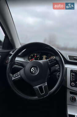 Универсал Volkswagen Passat 2012 в Киеве