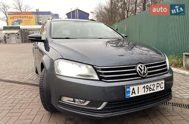 Універсал Volkswagen Passat 2011 в Києві