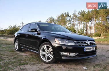 Седан Volkswagen Passat 2013 в Сарнах