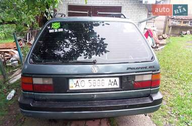 Універсал Volkswagen Passat 1989 в Долині