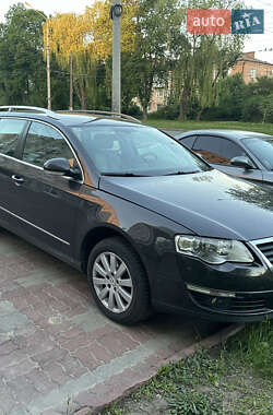 Універсал Volkswagen Passat 2006 в Городні