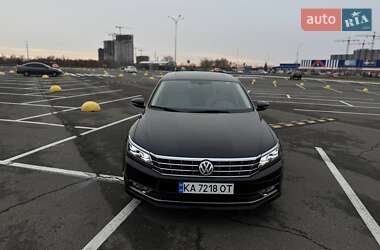 Седан Volkswagen Passat 2017 в Києві