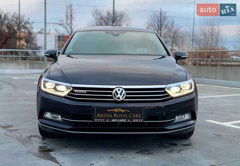 Седан Volkswagen Passat 2018 в Києві