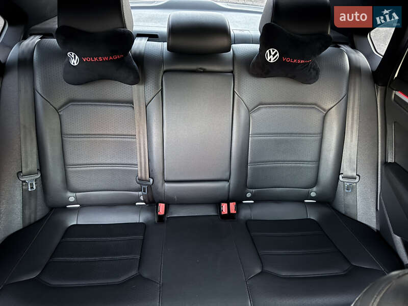 Седан Volkswagen Passat 2018 в Пирятине