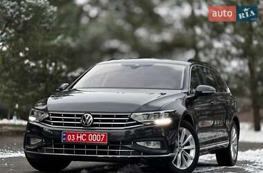 Універсал Volkswagen Passat 2021 в Дрогобичі