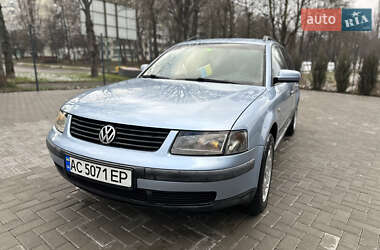 Універсал Volkswagen Passat 1998 в Рівному