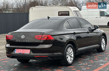 Седан Volkswagen Passat 2020 в Береговому