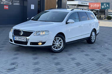 Універсал Volkswagen Passat 2010 в Хусті