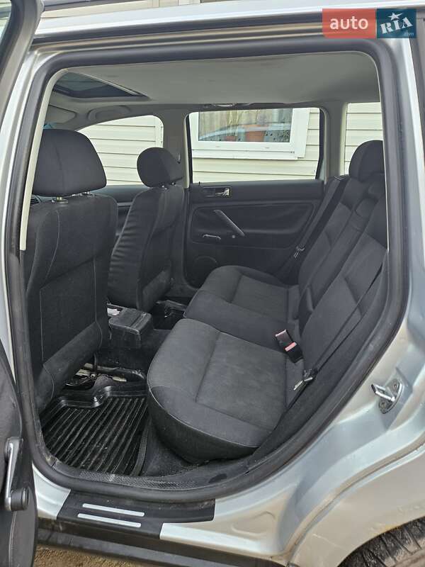 Универсал Volkswagen Passat 2002 в Кропивницком