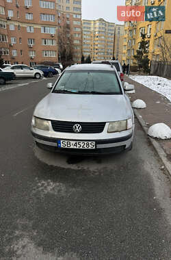 Універсал Volkswagen Passat 1999 в Києві