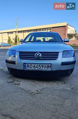 Седан Volkswagen Passat 2000 в Києві