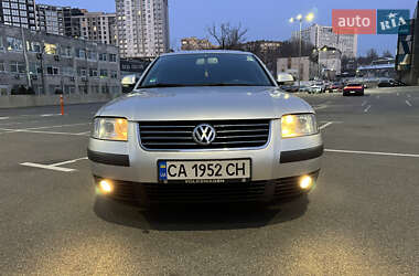 Универсал Volkswagen Passat 2004 в Киеве