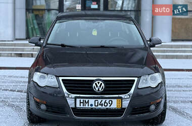 Седан Volkswagen Passat 2006 в Старокостянтинові