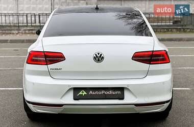 Седан Volkswagen Passat 2018 в Києві