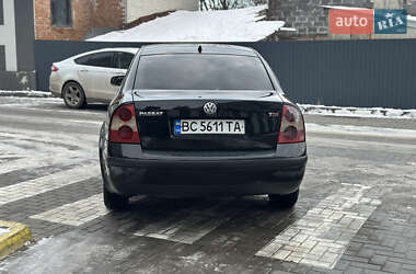 Седан Volkswagen Passat 2000 в Львове