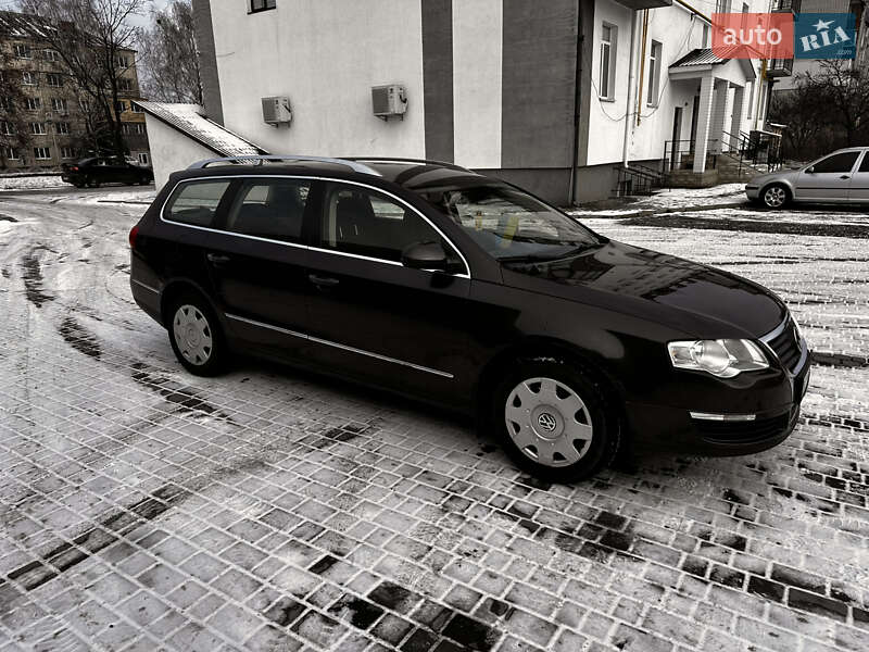 Универсал Volkswagen Passat 2010 в Березному