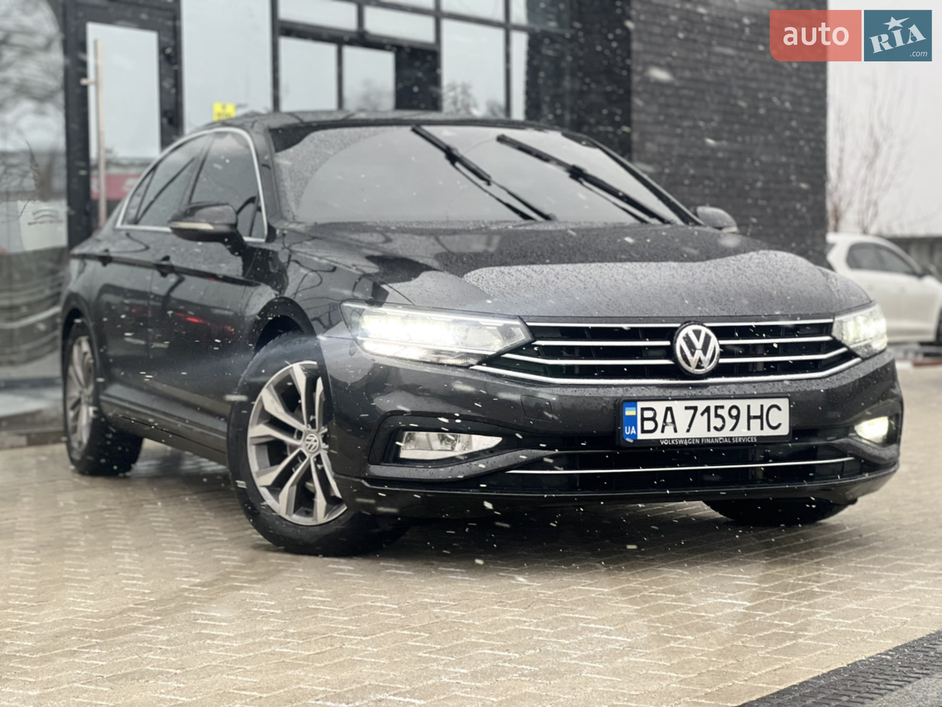 2019 Volkswagen Passat - мініатюра 2
