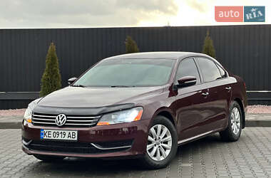 Седан Volkswagen Passat 2012 в Дніпрі