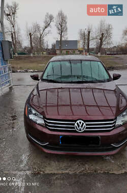 Седан Volkswagen Passat 2011 в Києві