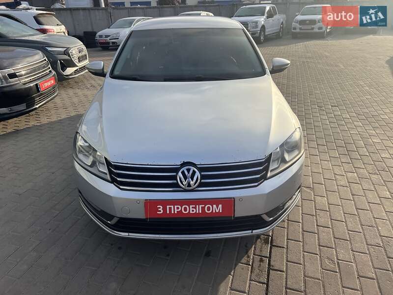 Седан Volkswagen Passat 2011 в 
