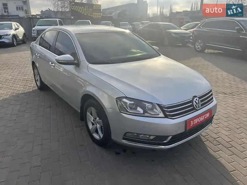 Седан Volkswagen Passat 2011 в 