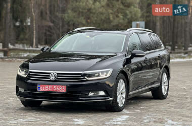 Універсал Volkswagen Passat 2015 в Луцьку