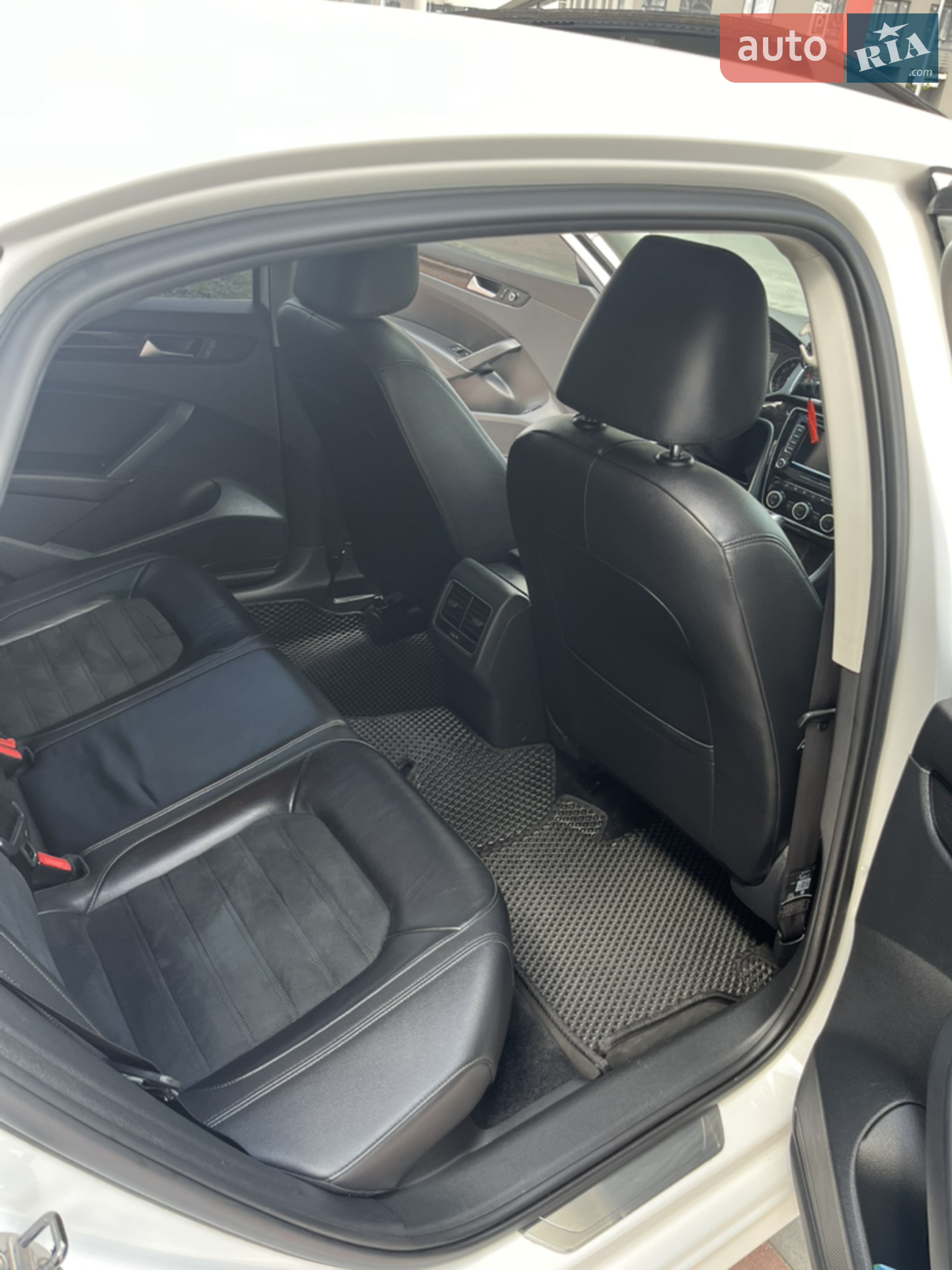 2014 Volkswagen Passat - мініатюра 16