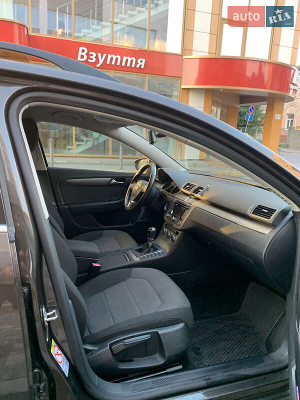 Универсал Volkswagen Passat 2014 в Нетешине