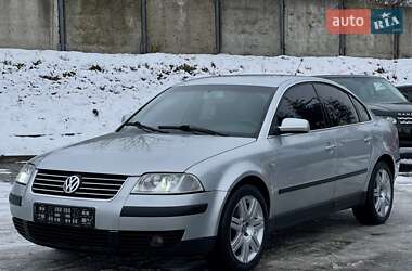 Седан Volkswagen Passat 2002 в Тернополі