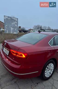 Седан Volkswagen Passat 2017 в Полтаві