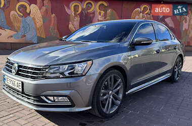 Седан Volkswagen Passat 2016 в Кам'янському