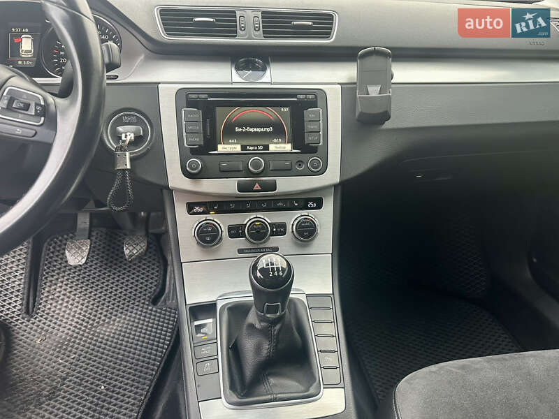 Универсал Volkswagen Passat 2014 в Барышевке