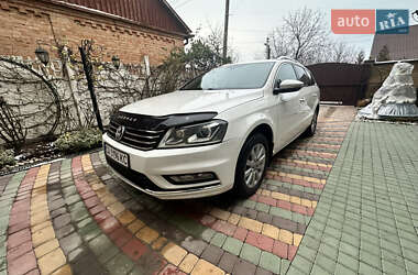 Універсал Volkswagen Passat 2013 в Вінниці