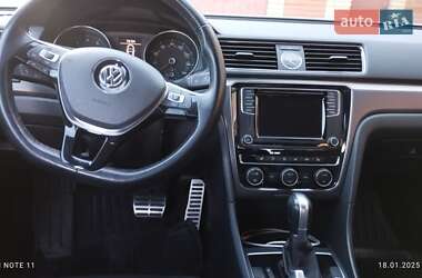 Седан Volkswagen Passat 2016 в 