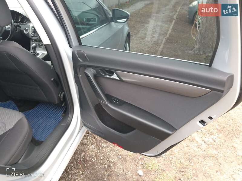 Универсал Volkswagen Passat 2012 в Бабинцам фото 6 Универсал Volkswagen Passat 2012 в Бабинцам